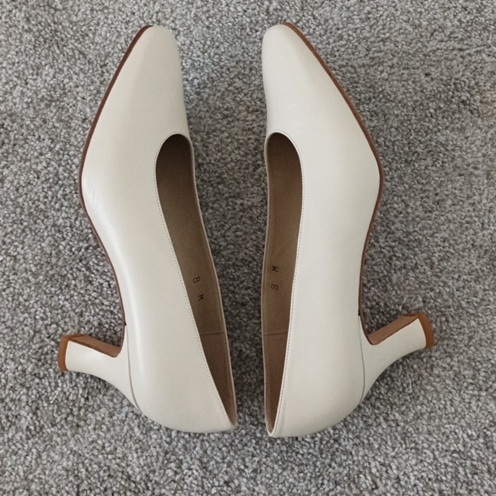 Talbot's Leather Cream Heels - Picture 4 of 6
